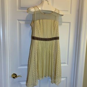 Ryu Cream with Tan Waistband Dress Size L